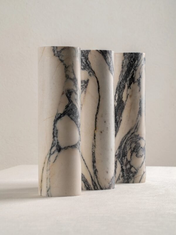 Calla - 2 light Calacatta marble and aged brass wall light - Image 6