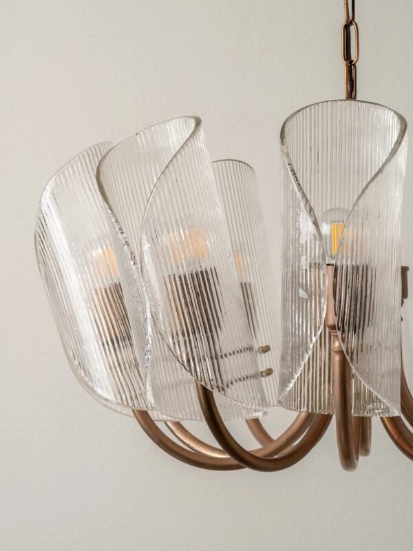Cannoli - 10 light aged brass and textured glass chandelier - Image 3