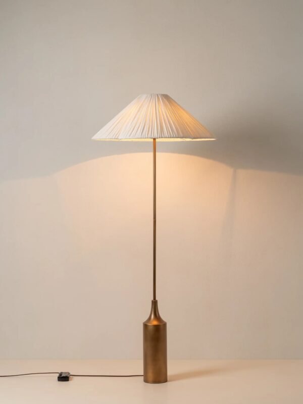 Lindi - aged brass and linen scalloped floor lamp - Image 2