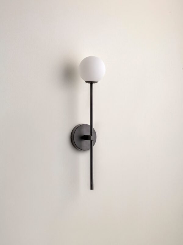 Chelso - matt black and opal wall light - Image 4