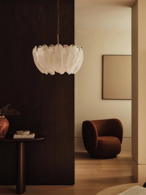 Astera - 4 light alabaster curved glass chandelier - Image 2